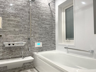 バスルームリフォーム 清掃性・安全性・デザイン性を兼ね備えた理想のバスルーム