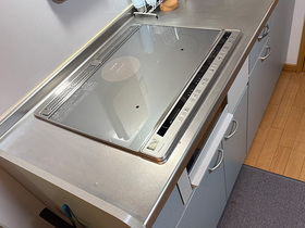 小工事入居者の不便を最小限に。迅速に交換したIHクッキングヒーター
